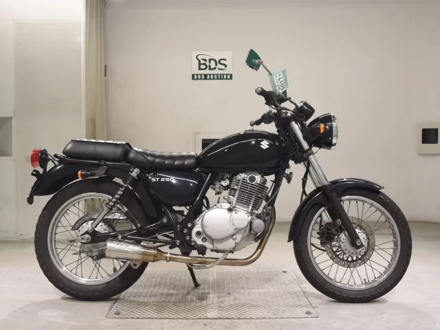 Suzuki ST250
