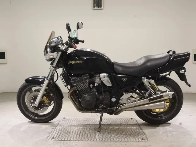 Suzuki INAZUMA 400