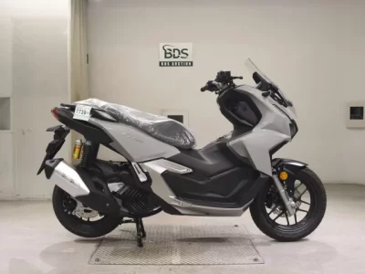 Honda ADV160