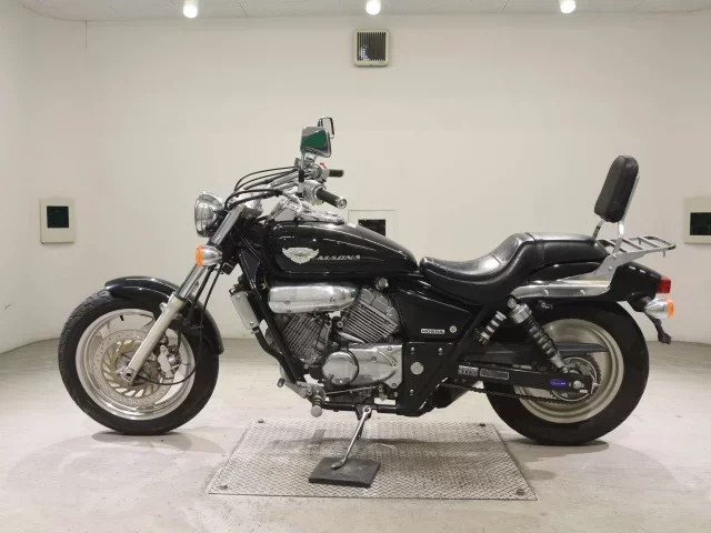 Honda MAGNA 250