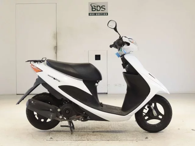 Suzuki ADDRESS V50-3