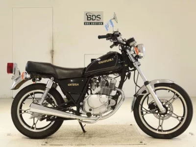 Suzuki GN125H