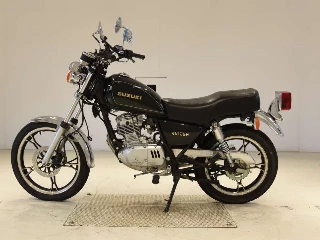 Suzuki GN125H