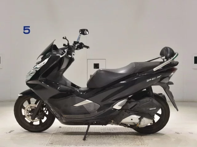 Honda PCX125-3