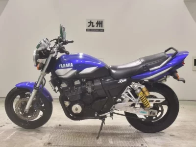 Yamaha XJR400R-3