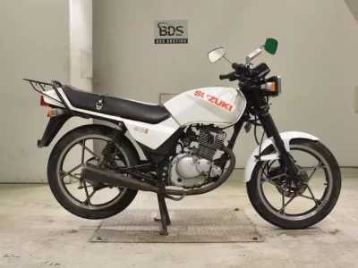 Suzuki GS125