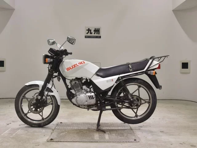 Suzuki GS125