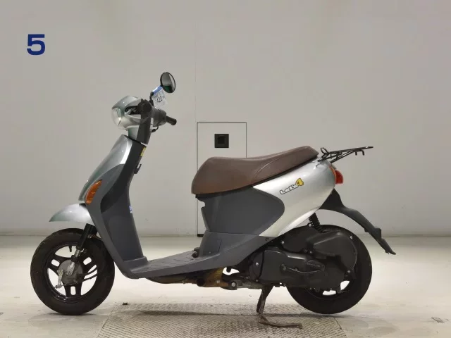 Suzuki LET S4