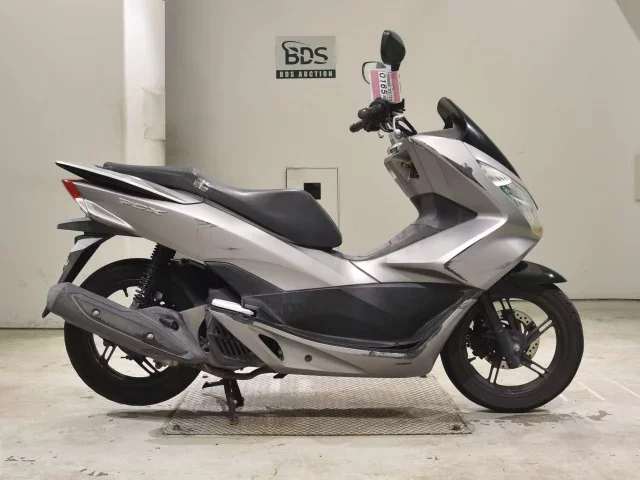 Honda PCX125-2