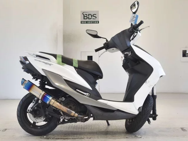 Yamaha CYGNUS 125XSR-3