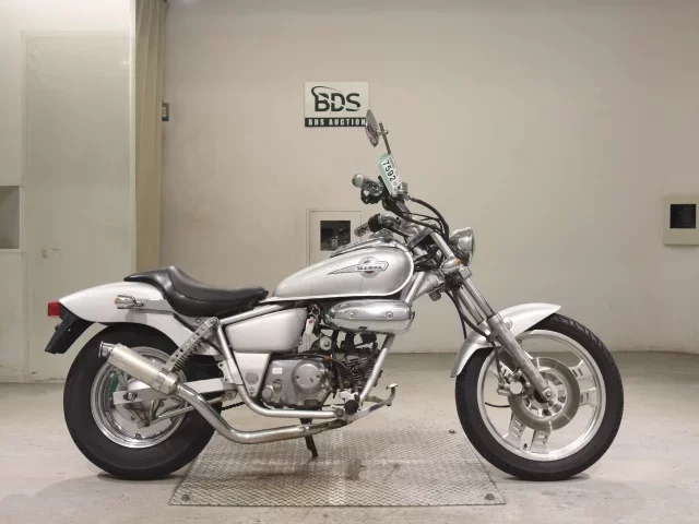 Honda MAGNA 50