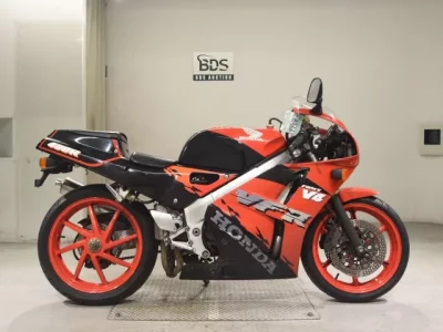 Honda VFR400R-2
