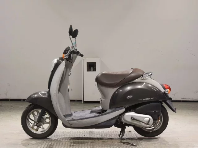 Honda CREA SCOOPY