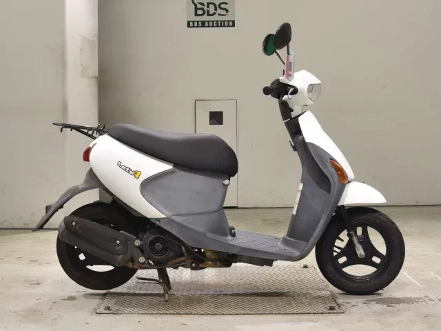 Suzuki LET S4