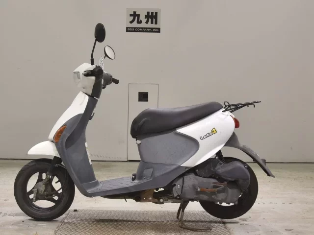 Suzuki LET S4