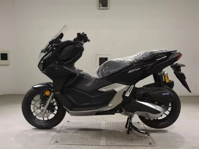 Honda ADV160