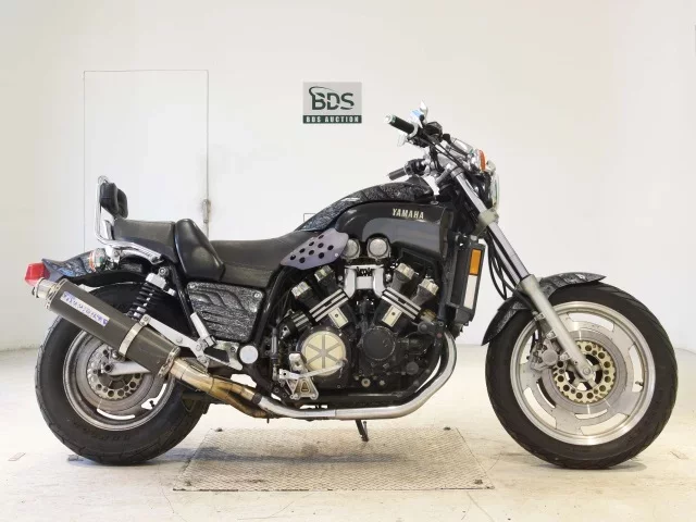 Yamaha V-MAX