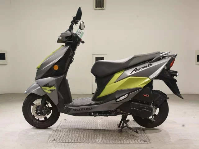 Suzuki AVENIS 125-2