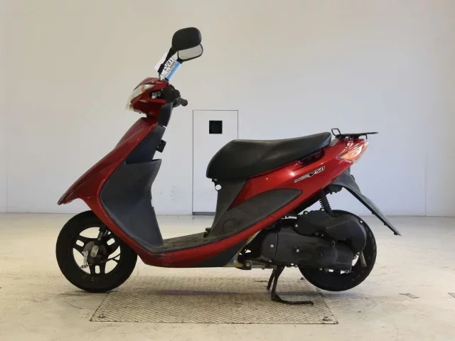 Suzuki ADDRESS V50-3