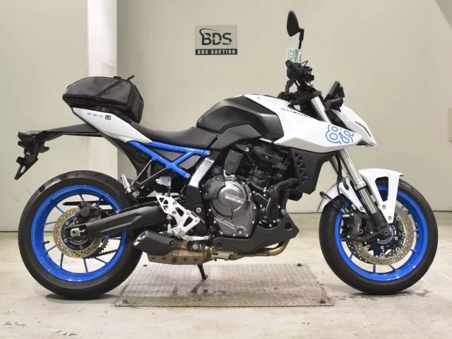 Suzuki GSX-8S