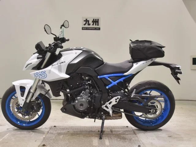 Suzuki GSX-8S