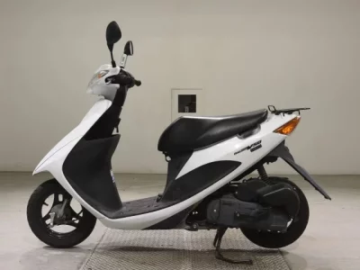 Suzuki ADDRESS V50-3