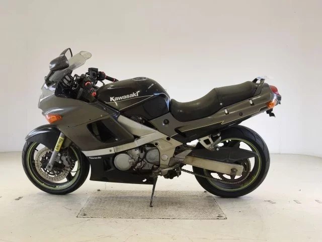 Kawasaki ZZR400-2