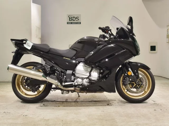 Yamaha FJR1300AS лот № 2594 оценка 8  с аукциона в Японии
