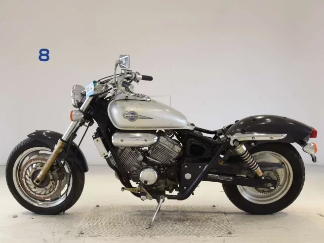 Honda MAGNA 250 SHO LOUIS NOT EQUIPPED