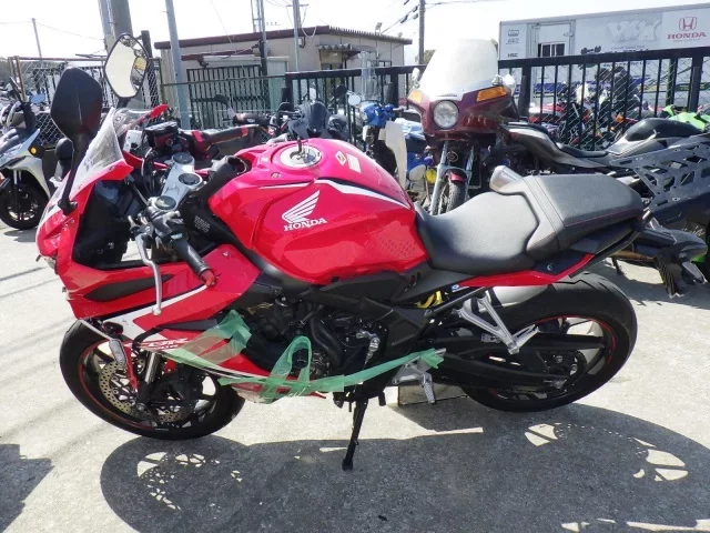Honda CBR650R