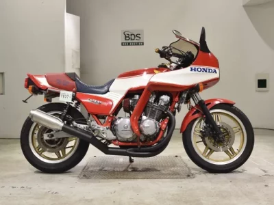 Honda CB900F