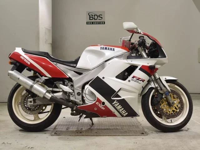 Yamaha FZR1000