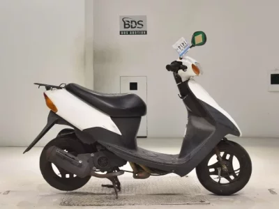 Suzuki LET S2