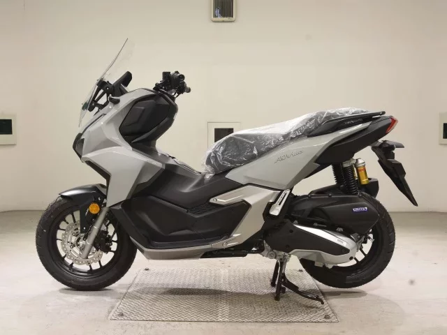 Honda ADV160