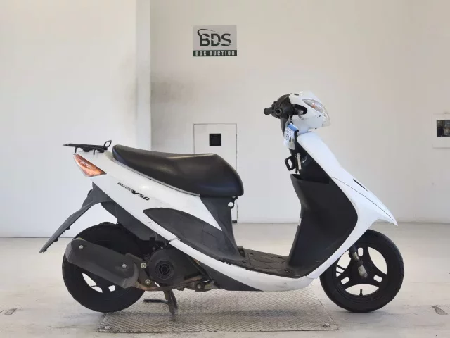 Suzuki ADDRESS V50-3