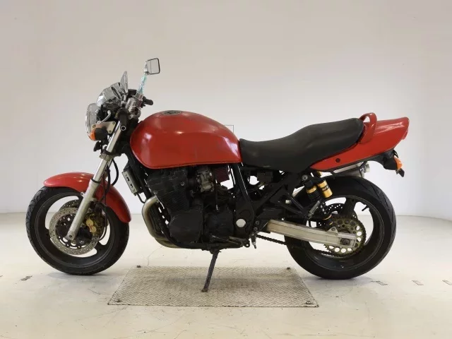 Suzuki INAZUMA 400