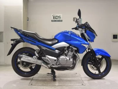 Suzuki GSR250  с аукциона в Японии