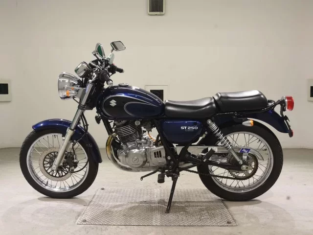 Suzuki ST250E