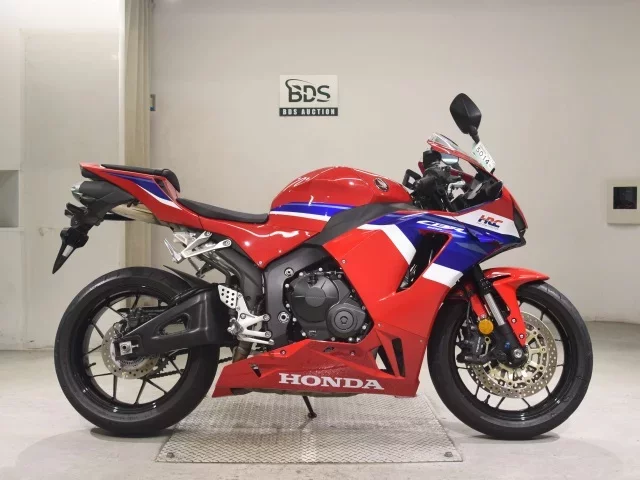 Honda CBR600RR-4 лот № 5014 оценка 5  с аукциона в Японии