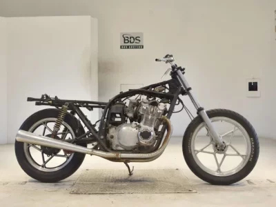 Suzuki GS750E SHO LOUIS NOT EQUIPPED