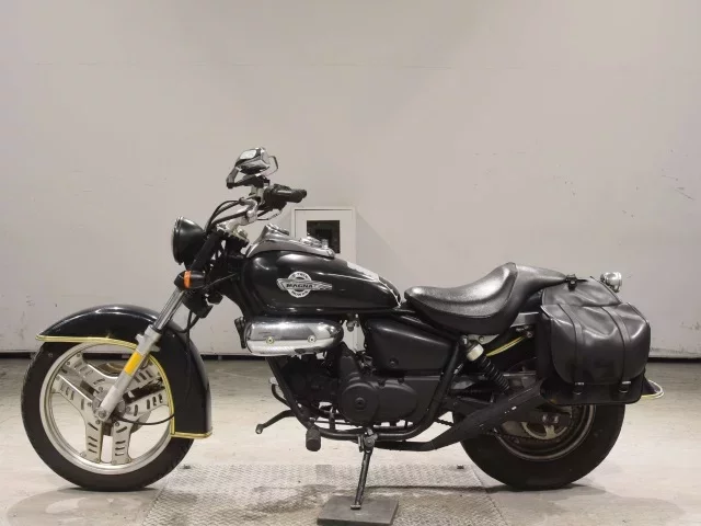 Honda MAGNA 50