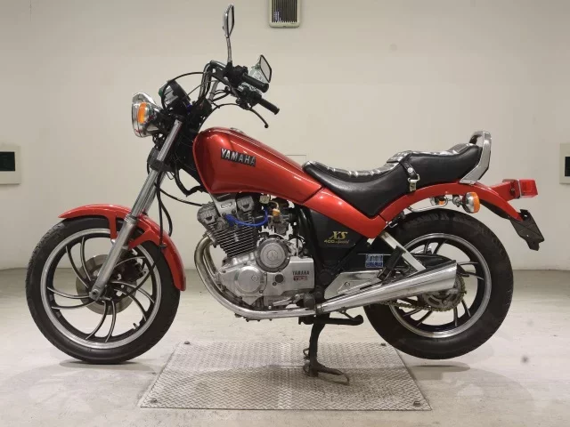 Yamaha XS400