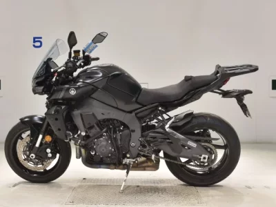 Yamaha MT-10-2