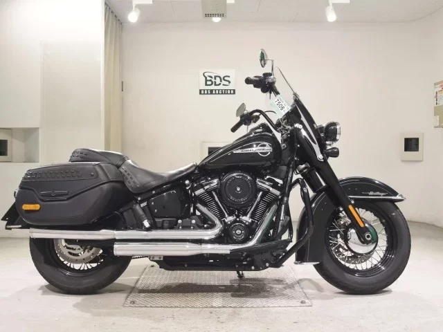 Harley-Davidson HARLEY FLHC1750 лот № 7506 оценка 4  с аукциона в Японии