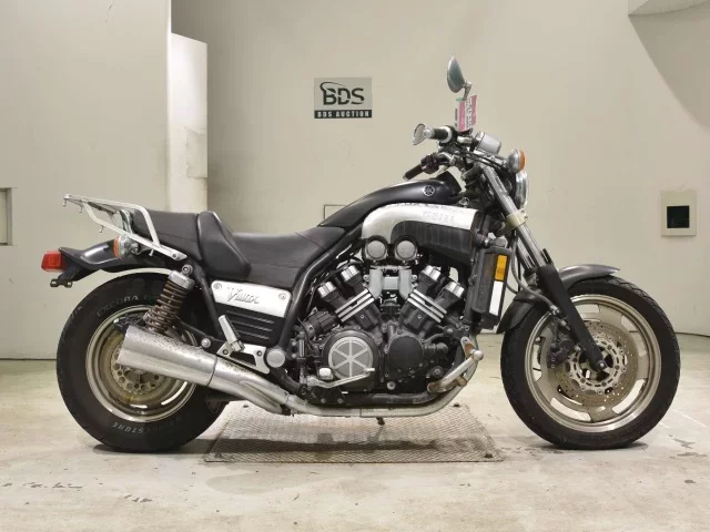 Yamaha V-MAX