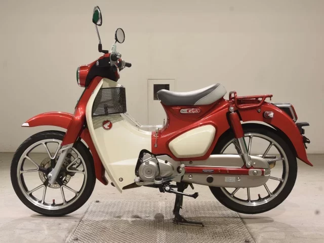 Honda C125-2