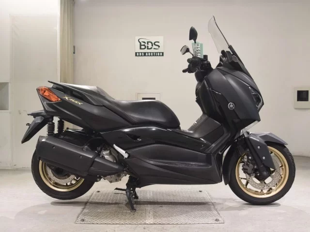 Yamaha X-MAX250A лот № 7551 оценка 4  с аукциона в Японии
