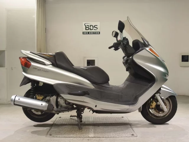 Yamaha MAJESTY 250-2 лот № 5018 оценка 4  с аукциона в Японии