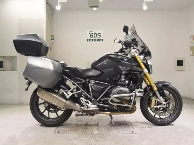 BMW  R1200R лот № 5048 оценка 5  с аукциона в Японии