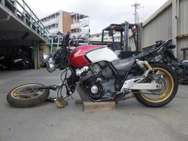 Honda CB400SFV-3 SHO LOUIS NOT EQUIPPED